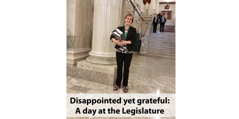 bringing binders to Legislature02